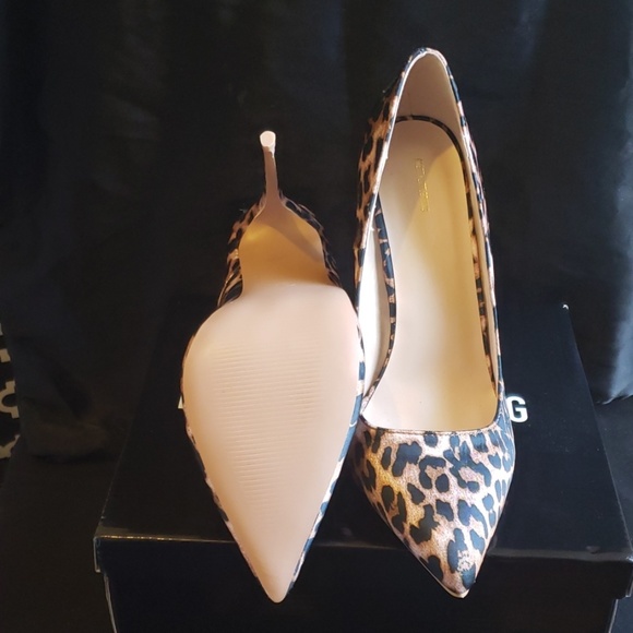 Leopard High Heels by PrettyLittleThing - Picture 3 of 8